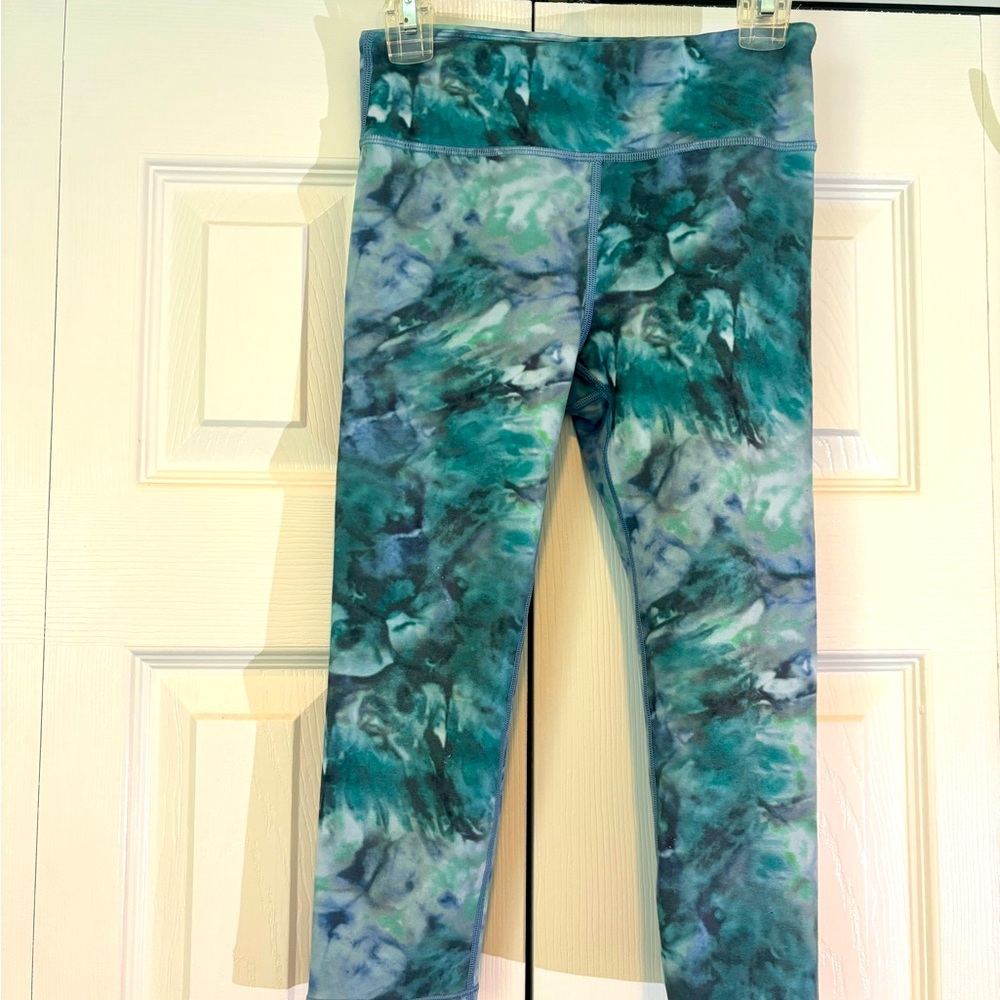 Athleta Girl Capri pants (size 8-10)